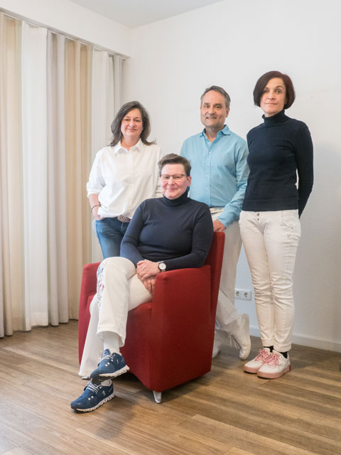 Team - Dr. Deuse